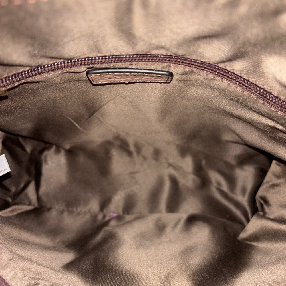 Kattee Elegant Tan Pebble Leather Satchel - Picture 6 of 8
